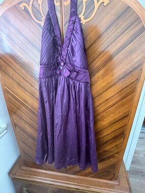 Like New Dark Purple silk BCBG MaxAzria Knee length Halter Dress size 4